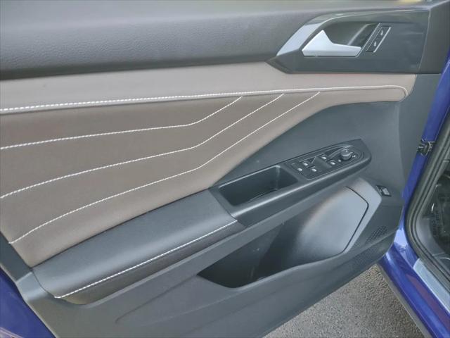 2024 Volkswagen Taos 1.5T SEL