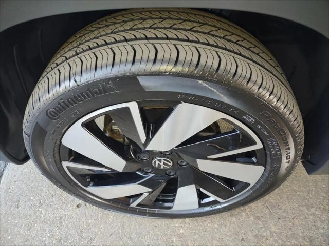 2024 Volkswagen Taos 1.5T SEL