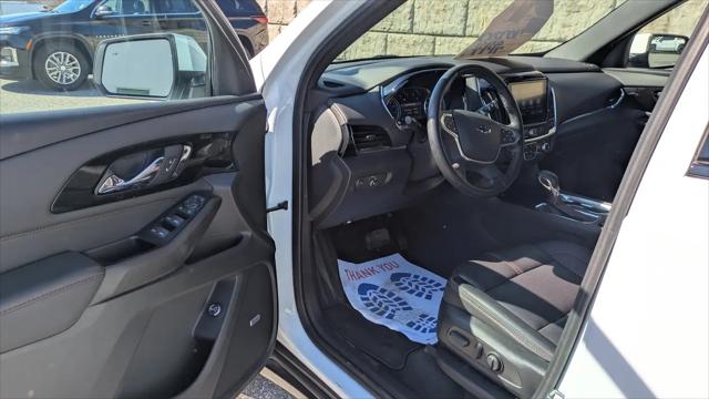 2023 Chevrolet Traverse AWD RS