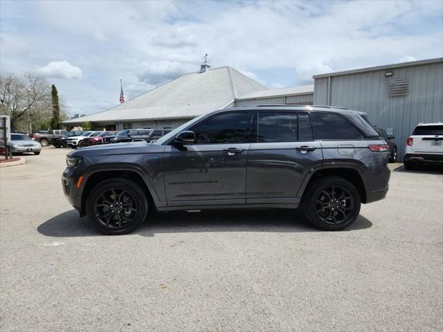 2025 Jeep Grand Cherokee Anniversary Edition