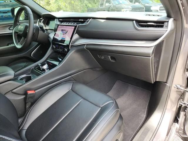 2025 Jeep Grand Cherokee Anniversary Edition