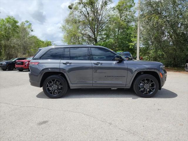 2025 Jeep Grand Cherokee Anniversary Edition