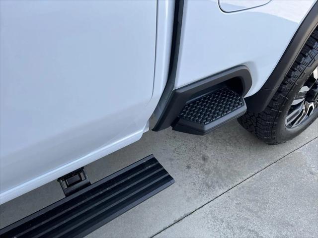 2026 GMC Sierra 2500HD Crew Cab, Standard Bed, Denali Ultimate, 4WD