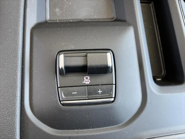 2026 GMC Sierra 2500HD Crew Cab, Standard Bed, AT4, 4WD