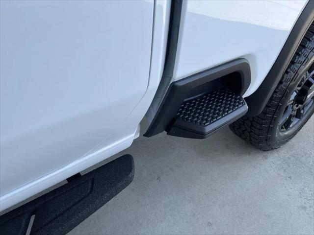 2026 GMC Sierra 2500HD Crew Cab, Standard Bed, AT4, 4WD