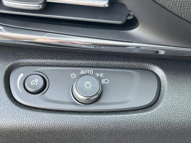 2026 Buick NV Preferred FWD