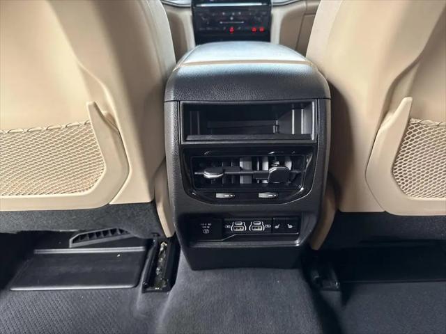 2023 Jeep Grand Cherokee Limited 4x2
