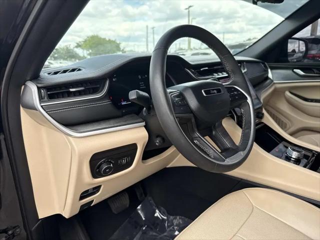 2023 Jeep Grand Cherokee Limited 4x2