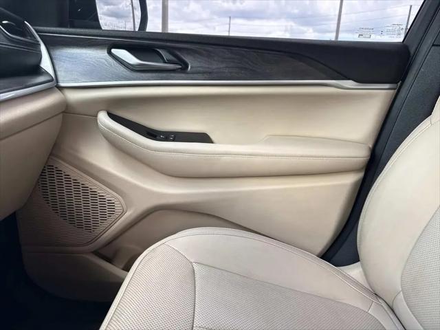 2023 Jeep Grand Cherokee Limited 4x2