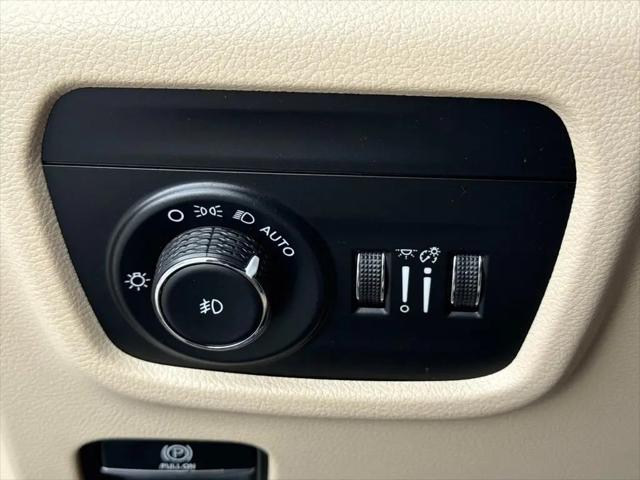 2023 Jeep Grand Cherokee Limited 4x2