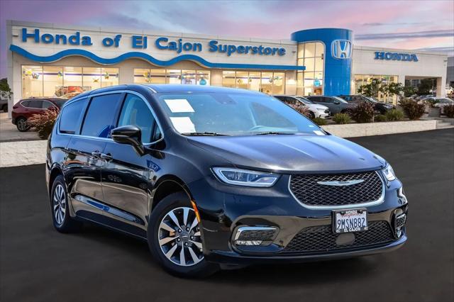 2024 Chrysler Pacifica Hybrid Select for sale in El Cajon, CA
