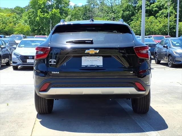 2025 Chevrolet Trax FWD LT