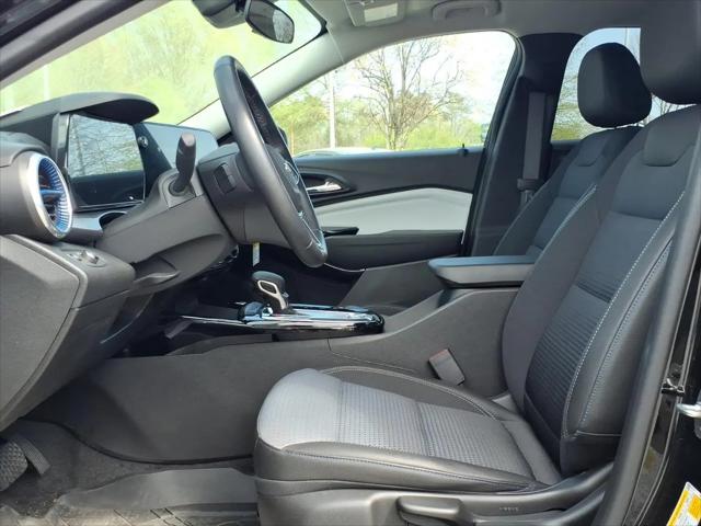 2025 Chevrolet Trax FWD LT