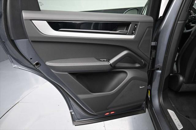 2026 Porsche Cayenne Unknown