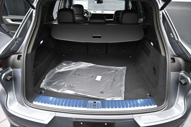 2026 Porsche Cayenne Unknown