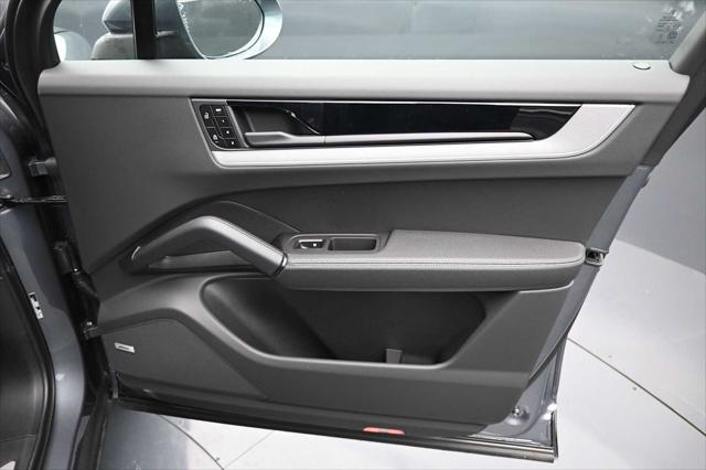 2026 Porsche Cayenne Unknown