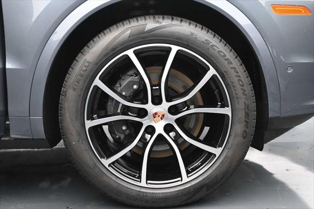 2026 Porsche Cayenne Unknown