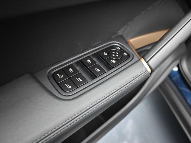 2026 Porsche Cayenne Unknown