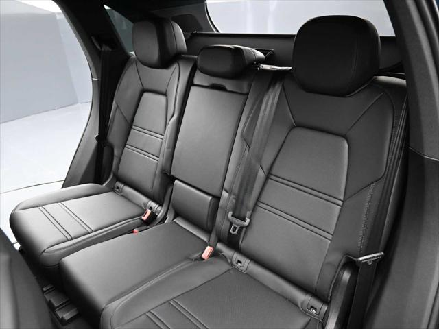 2026 Porsche Cayenne Unknown