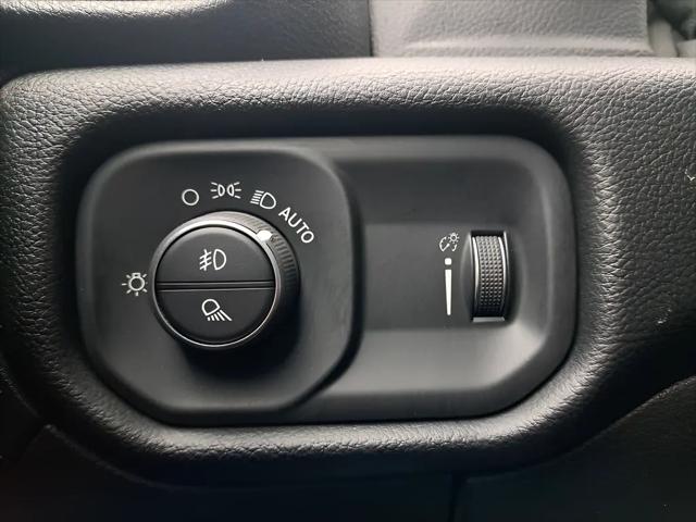 2020 Ram 1500 Lone Star Crew Cab 4x2 6'4" Box