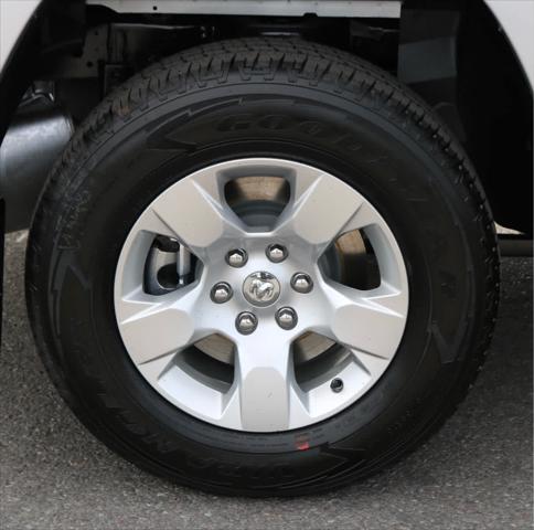 2026 Ram 1500 Tradesman Crew Cab 4x4 5'7" Box