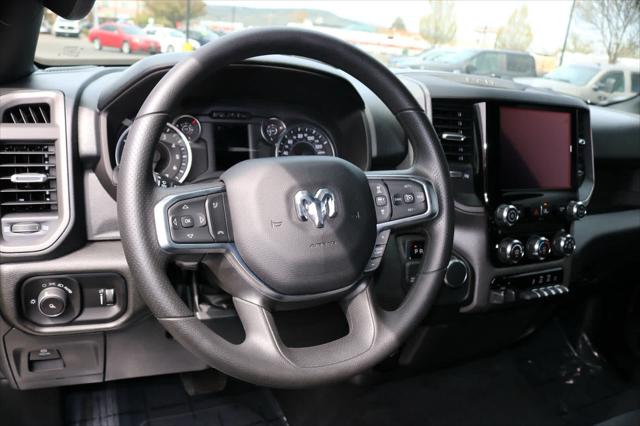 2026 Ram 1500 Tradesman Crew Cab 4x4 5'7" Box