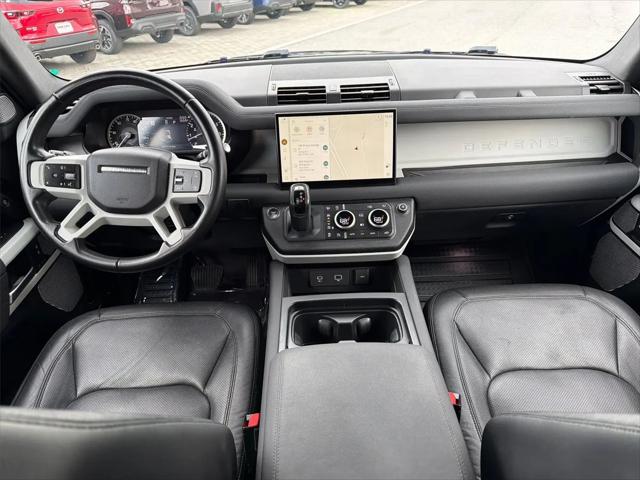 2023 Land Rover Defender 130 SE