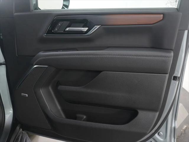2025 GMC Yukon 4WD Denali