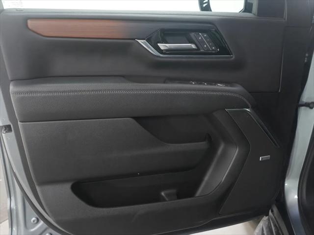 2025 GMC Yukon 4WD Denali