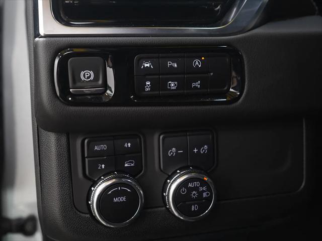 2025 GMC Yukon 4WD Denali