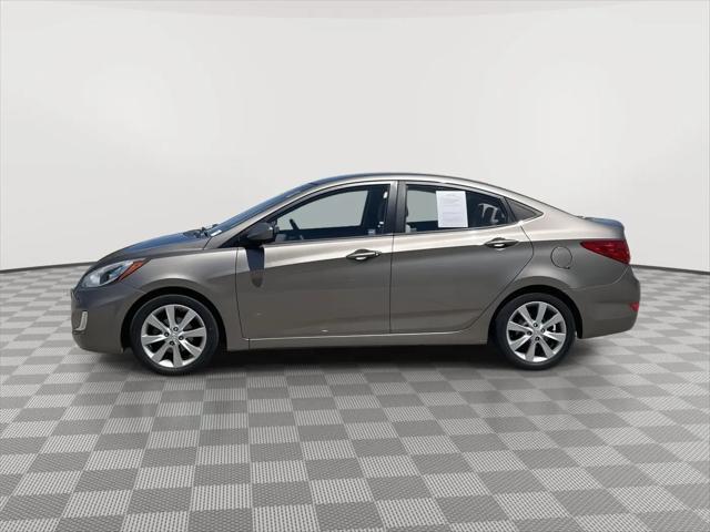 2012 Hyundai Accent GLS