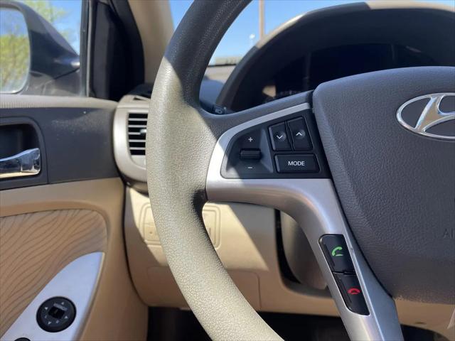 2012 Hyundai Accent GLS