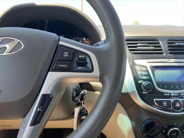 2012 Hyundai Accent GLS