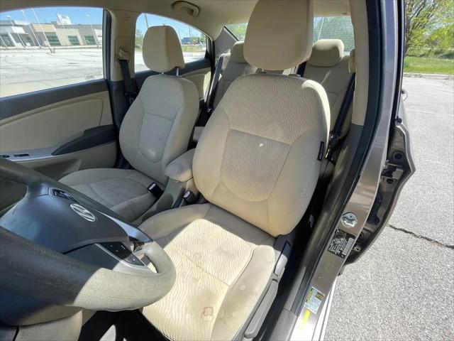 2012 Hyundai Accent GLS