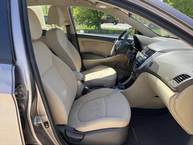 2012 Hyundai Accent GLS