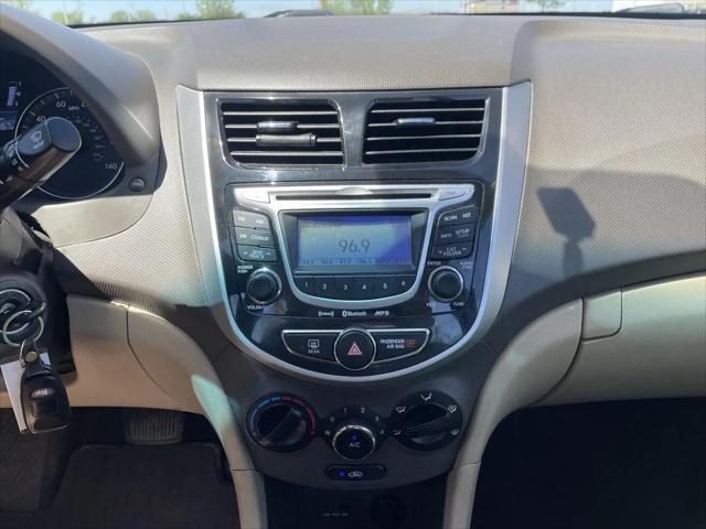 2012 Hyundai Accent GLS