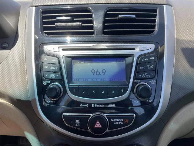 2012 Hyundai Accent GLS