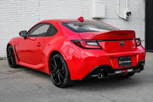 2024 Toyota GR86 Premium