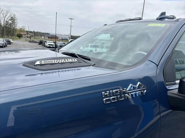 2026 Chevrolet Silverado 2500HD Crew Cab, Standard Bed, High Country, 4WD