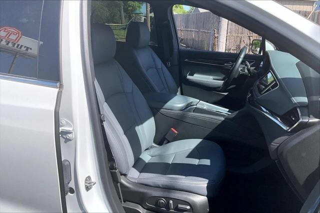 2023 Buick Enclave Essence AWD