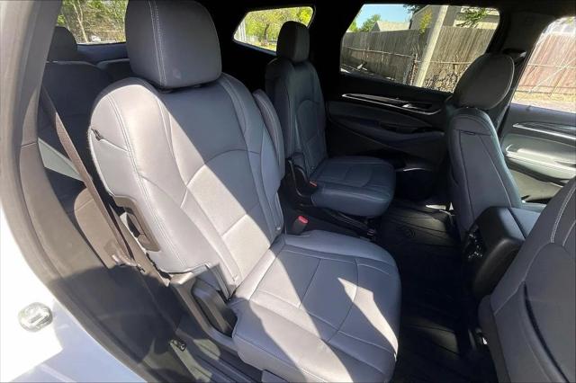 2023 Buick Enclave Essence AWD