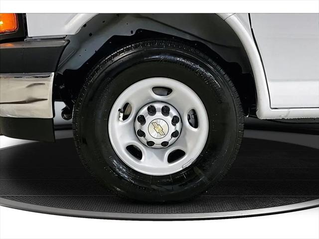 2026 Chevrolet Express Cargo Van 2500 Extended Wheelbase, WT, RWD
