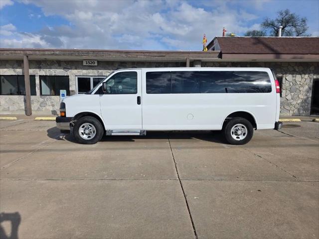 2017 Chevrolet Express LT