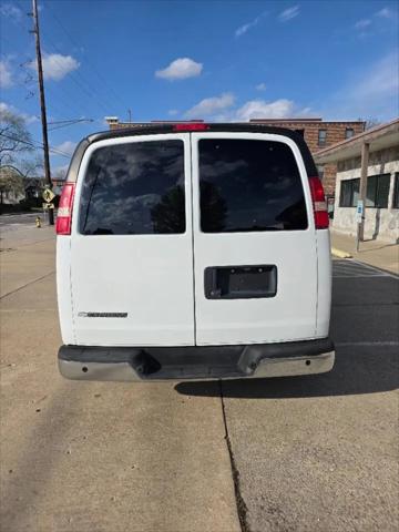2017 Chevrolet Express LT