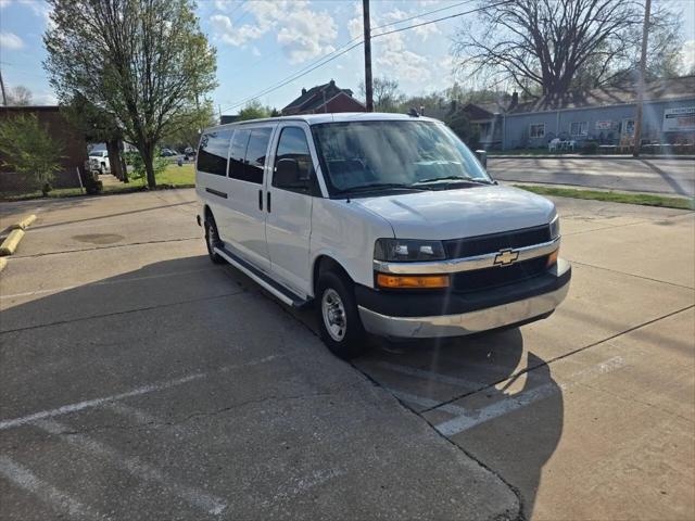 2017 Chevrolet Express LT