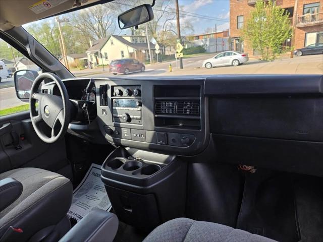 2017 Chevrolet Express LT