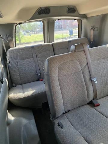 2017 Chevrolet Express LT