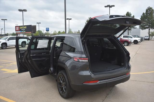 2026 Jeep Grand Cherokee Altitude 4x4