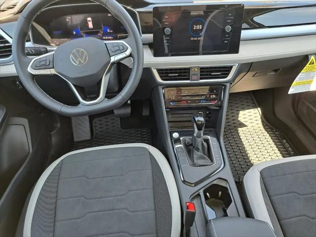 2026 Volkswagen Taos SE