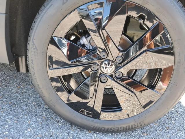 2026 Volkswagen Taos SE